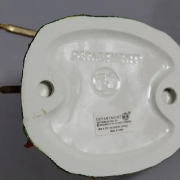 Department 56 Snow Village Harvesting Yard 2-Piece Fall Harvest Figurine Set - Picture 6 of 10